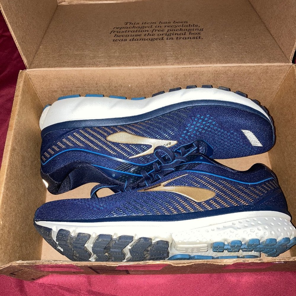 Brooks Ghost 12 men's running shoes (Size 10, 4E)